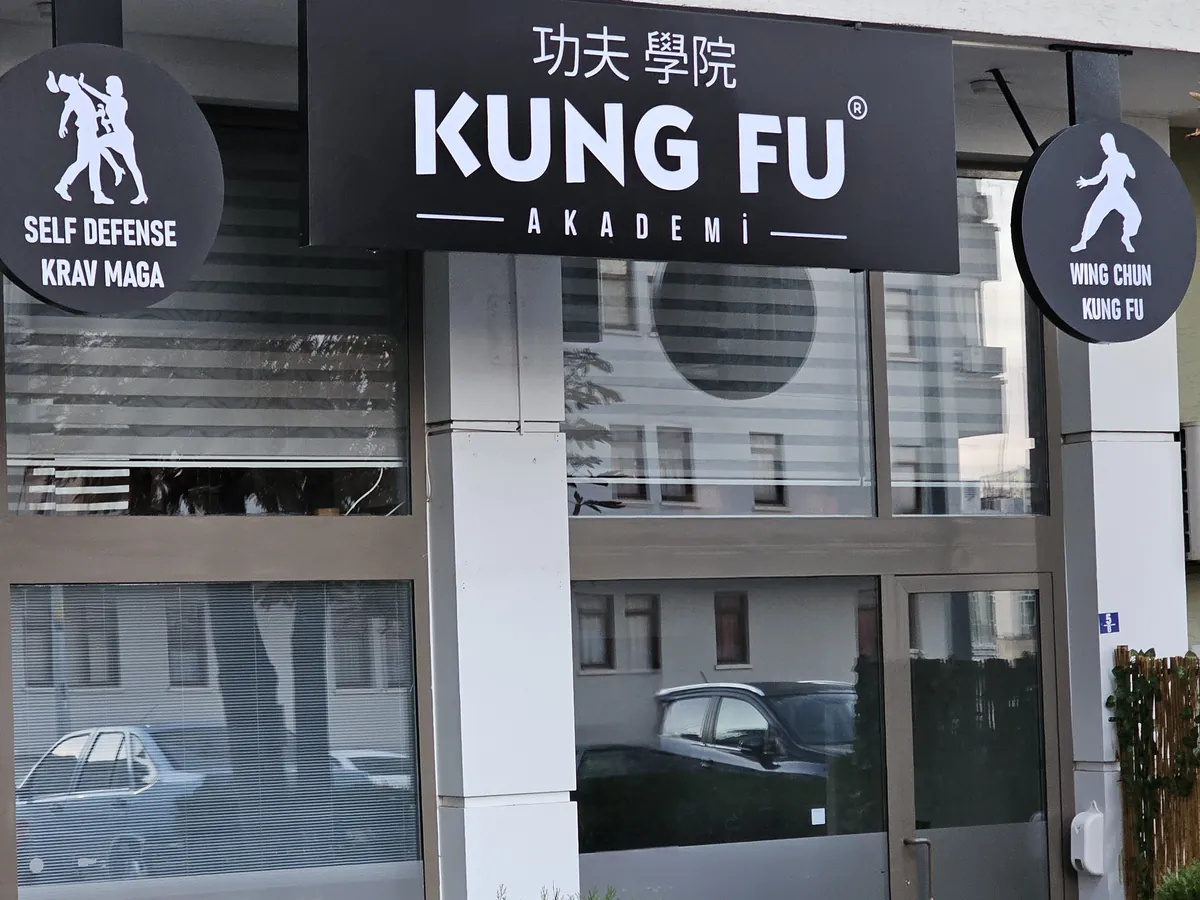 Kung Fu Akademi Söğütözü dış cephe ve tabela